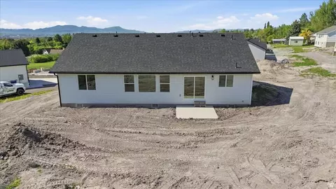 Exterior - 260 S 265 E, Richmond, UT 84333 photo 5 of 6