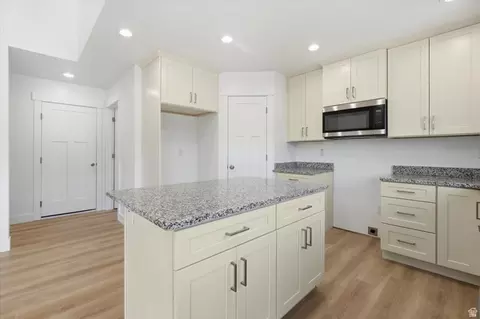Kitchen - 260 S 265 E, Richmond, UT 84333 photo 2 of 2