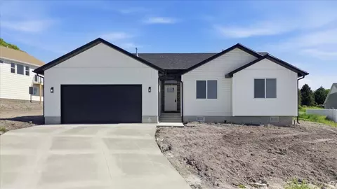 Exterior - 260 S 265 E, Richmond, UT 84333 photo 2 of 6