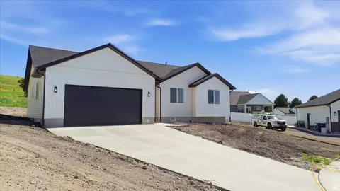 Exterior - 260 S 265 E, Richmond, UT 84333 photo 4 of 6