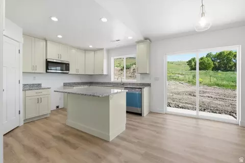 Kitchen - 260 S 265 E, Richmond, UT 84333 photo 1 of 2