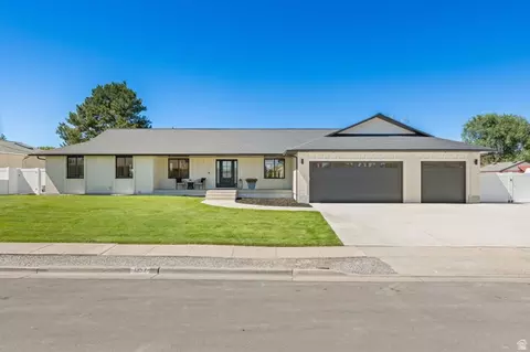 1352 W 11940 S, Riverton, UT 84065