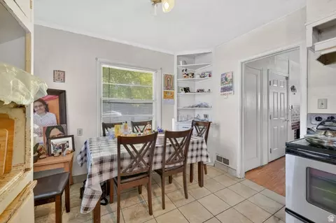 Dining - 127 W 1200 N, Orem, UT 84057 photo 3 of 4