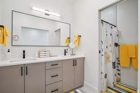 Bath - 3840 N 4975 E #A205, Eden, UT 84310 photo 2 of 2