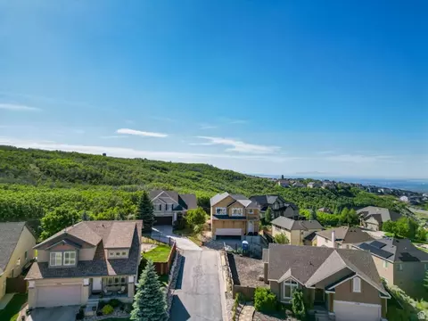 View/Area - 15112 S Eagle Chase Dr, Draper, UT 84020 photo 2 of 10