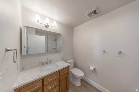Bath - 139 N 1050 E, Bountiful, UT 84010 photo 2 of 3