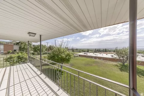 Exterior - 139 N 1050 E, Bountiful, UT 84010 photo 3 of 6