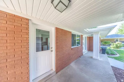 Exterior - 139 N 1050 E, Bountiful, UT 84010 photo 4 of 6