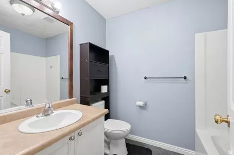 Bath - 338 S 370 W, Logan, UT 84321 photo 3 of 4