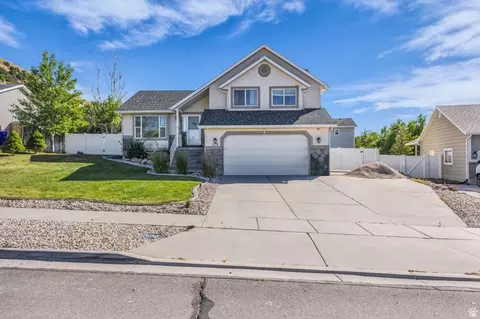 279 W Settlers Ct, Tooele, UT 84074