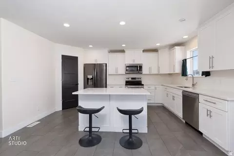 Kitchen - 3972 N Wood Rd, Eagle Mountain, UT 84005 photo 1 of 5