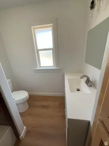 Bath - 4401 S 700 E, Millcreek, UT 84107 photo 1 of 2