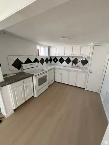 Kitchen - 4401 S 700 E, Millcreek, UT 84107 photo 3 of 3