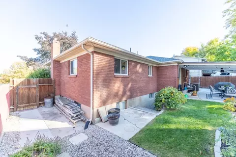 Exterior - 695 33rd St, Ogden, UT 84403 photo 7 of 10