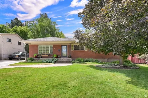 695 33rd St, Ogden, UT 84403 photo 2