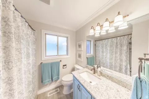 Bath - 695 33rd St, Ogden, UT 84403 photo 2 of 3