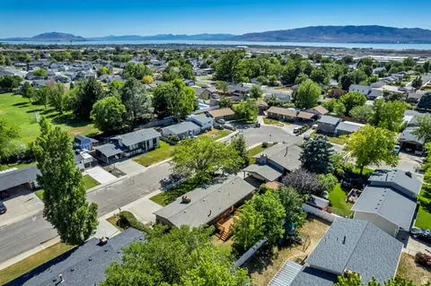View/Area - 888 W 1350 N, Orem, UT 84057 photo 5 of 9
