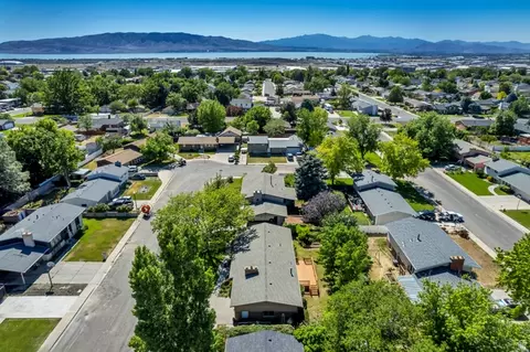 View/Area - 888 W 1350 N, Orem, UT 84057 photo 4 of 9