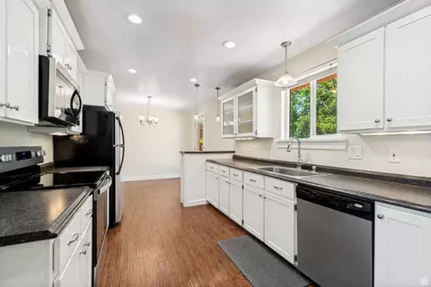 Kitchen - 888 W 1350 N, Orem, UT 84057 photo 2 of 4