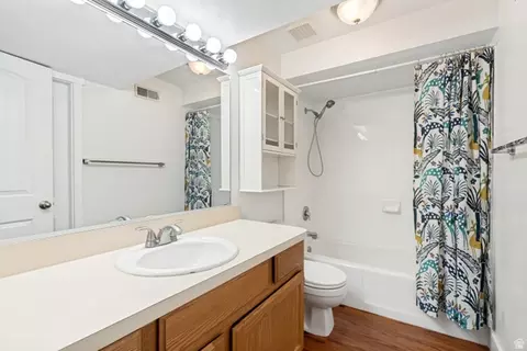 Bath - 888 W 1350 N, Orem, UT 84057 photo 2 of 2