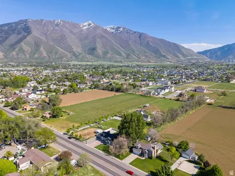 View/Area - 1285 W Maple St, Mapleton, UT 84664 photo 1 of 4
