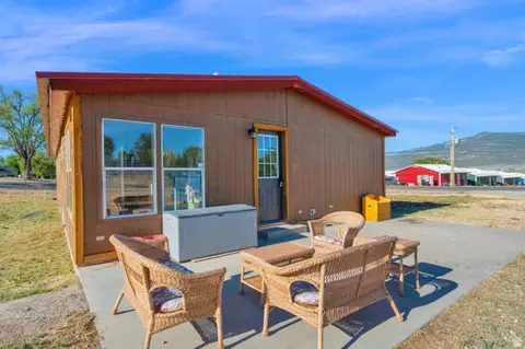 Exterior - 468 N Duck Springs Dr, Moroni, UT 84646 photo 3 of 6