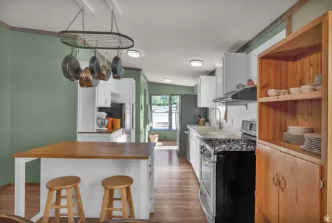 Kitchen - 468 N Duck Springs Dr, Moroni, UT 84646 photo 1 of 3