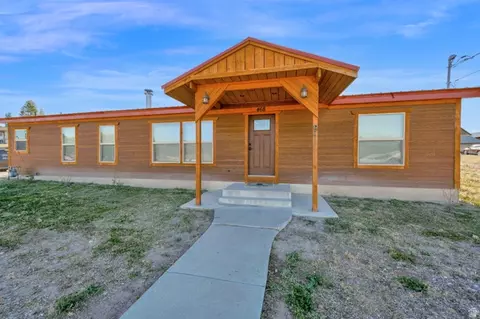 Exterior - 468 N Duck Springs Dr, Moroni, UT 84646 photo 2 of 6