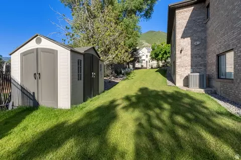 Exterior - 12244 S 2000 E, Draper, UT 84020 photo 9 of 12