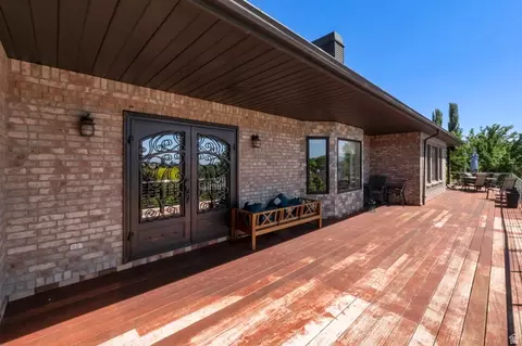 Exterior - 12244 S 2000 E, Draper, UT 84020 photo 10 of 12
