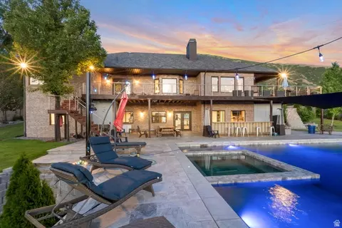 Exterior - 12244 S 2000 E, Draper, UT 84020 photo 4 of 12