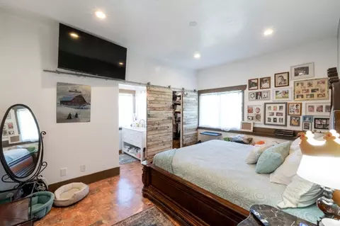 Bedroom - 12244 S 2000 E, Draper, UT 84020 photo 4 of 6