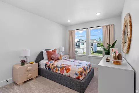 Bedroom - 512 S Rivergate Dr, Logan, UT 84321 photo 4 of 6