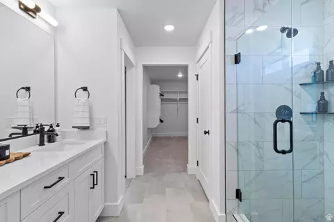 Bath - 512 S Rivergate Dr, Logan, UT 84321 photo 2 of 3