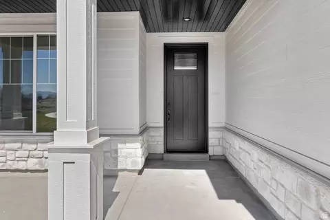Exterior - 1692 W Rivergate Dr, Logan, UT 84321 photo 3 of 3