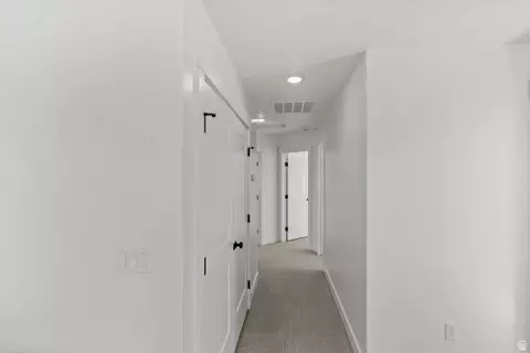 Entry Way - 1692 W Rivergate Dr, Logan, UT 84321 photo 3 of 4