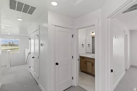 Entry Way - 1692 W Rivergate Dr, Logan, UT 84321 photo 4 of 4