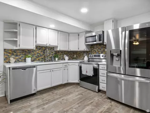 Kitchen - 1661 Willowbrook Dr #BLDG 12, Provo, UT 84604 photo 1 of 1