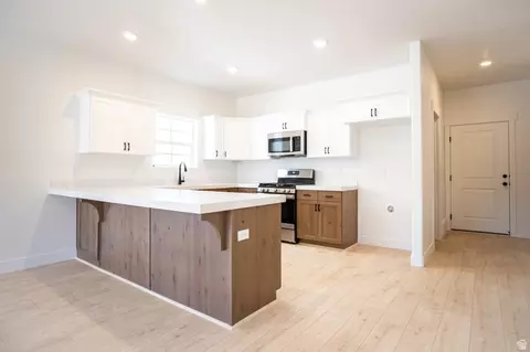 Kitchen - 472 E 650 N #71, Salem, UT 84653 photo 1 of 2