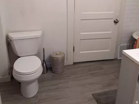 Bath - 3030 Porter Ave, Ogden, UT 84403 photo 12 of 12