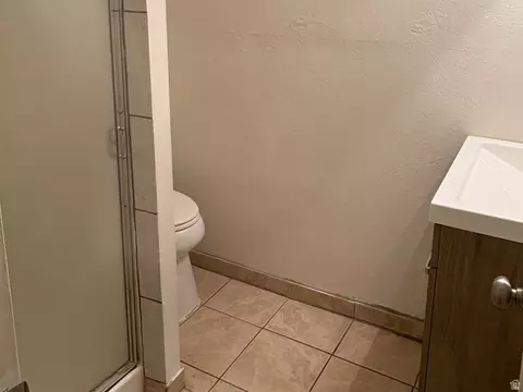Bath - 3030 Porter Ave, Ogden, UT 84403 photo 2 of 12