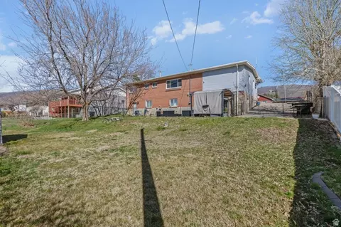 Exterior - 129 N 800 E, Bountiful, UT 84010 photo 3 of 7