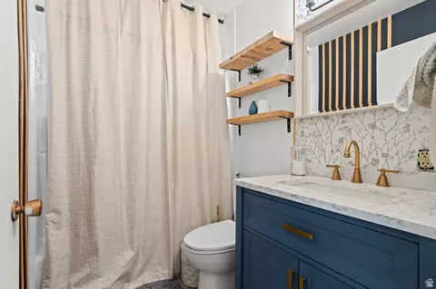 Bath - 129 N 800 E, Bountiful, UT 84010 photo 1 of 2