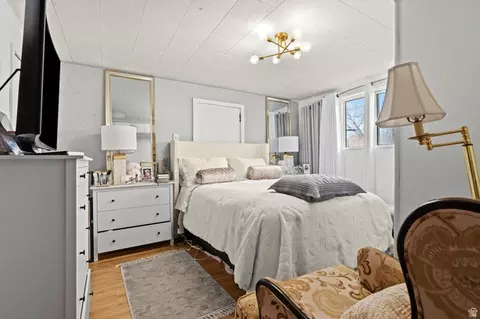 Bedroom - 129 N 800 E, Bountiful, UT 84010 photo 6 of 8