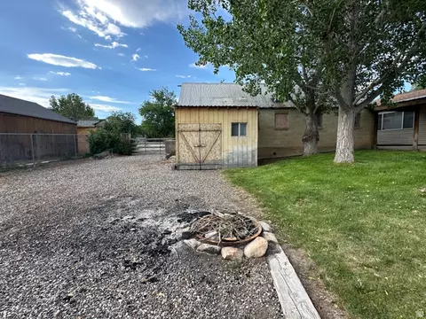 Exterior - 350 E Center St, Fairview, UT 84629 photo 5 of 11