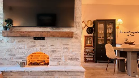 693 S Grant Ln, North Salt Lake, UT 84054