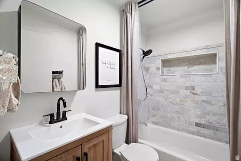 Bath - 3986 S 1500 E, Millcreek, UT 84124 photo 1 of 1