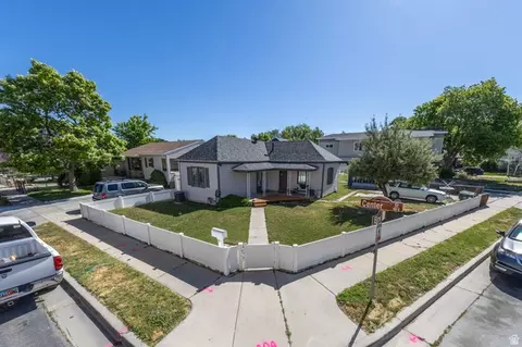 4911 S Center St, Murray, UT 84107