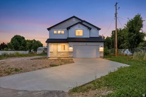 Exterior - 167 E 400 S #2, Smithfield, UT 84335 photo 3 of 7