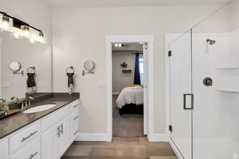 Bath - 615 N 750 E, Hyde Park, UT 84318 photo 2 of 6